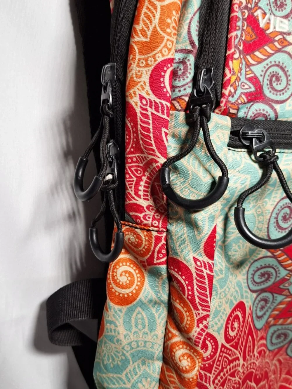 Vibedration Hydration Backpack w/o bladder green/turquoise/orange pattern - Used